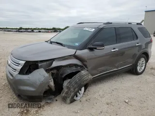 2014 Ford Explorer XLT z VIN 1FM5K7D8XEGB73043, wystawiony jako Copart lot #52146485 z przebiegiem 177 394 mil mil oraz Szkoda całkowita • Salvage title. Historia ofert i sprzedaży dostępna na DreamBid. Obrazek 1.