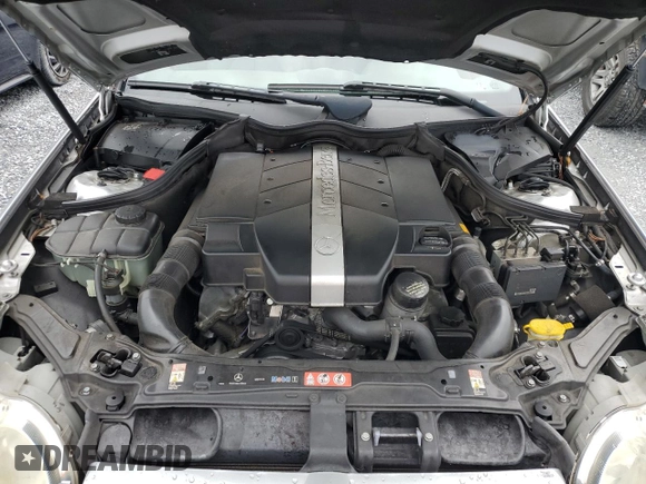 2005 Mercedes-Benz CLK 320 z VIN WDBTK65G85T035650, wystawiony jako Copart lot #55612865 z przebiegiem 93 588 mil mil oraz Szkoda całkowita • Salvage title. Historia ofert i sprzedaży dostępna na DreamBid. Obrazek 11.