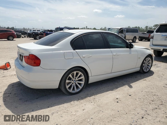 2011 BMW 3 Series 328i with VIN WBAPH7G59BNN07712, listed as a Copart auction lot 53477955 with 88,400 mi miles and Salvage Title. Bid and sale history available at carsss.com. Image 3.