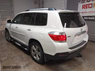 2011 Toyota Highlander Limited with VIN 5TDYK3EHXBS031334, listed as a IAAI auction lot 41521311 with 134,230 mi miles. Bid and sale history available at carsss.com. Image 3.