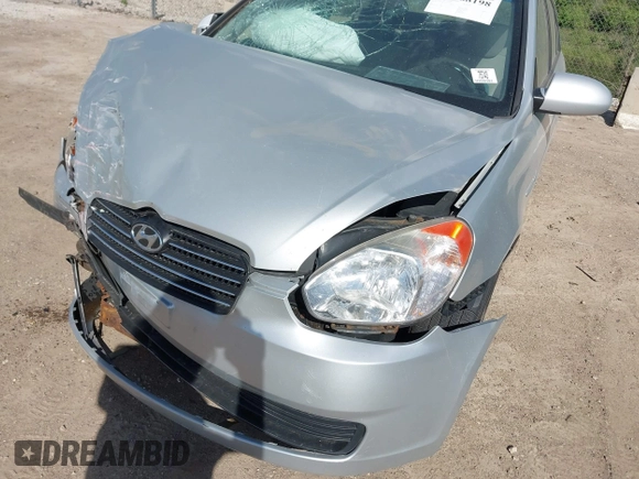 2009 Hyundai Accent Auto GLS z VIN KMHCN46C69U326197, wystawiony jako IAAI lot #42268198 z przebiegiem 74 308 mil mil oraz . Historia ofert i sprzedaży dostępna na DreamBid. Obrazek 18.