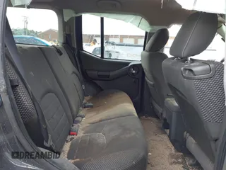 2014 Nissan Xterra X with VIN 5N1AN0NW4EN813172, listed as a IAAI auction lot 42010220 with 185,971 mi miles and . Bid and sale history available at carsss.com. Image 8.