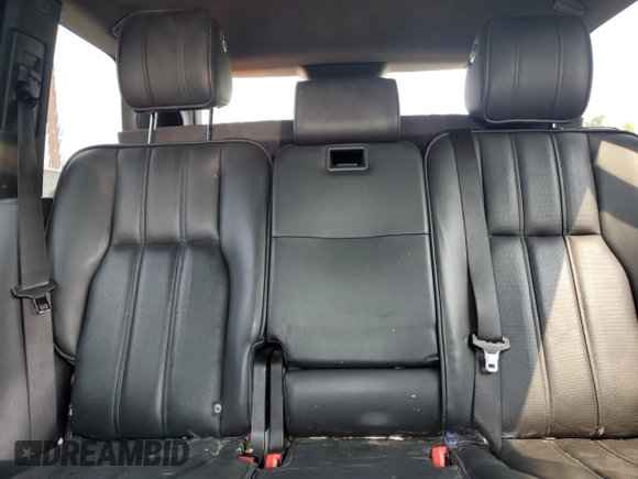 2010 Land Rover Range Rover HSE Lux with VIN SALMF1D44AA324687, listed as a Copart auction lot 58930765 with 148,639 mi miles and Clean title. Bid and sale history available at DreamBid. Image 10.