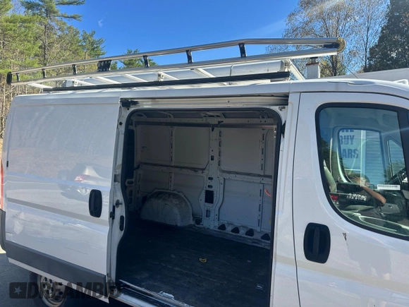 2018 Ram ProMaster Cargo with VIN 3C6TRVAG0JE148452, listed as a Copart auction lot 55467765 with 130,100 mi miles and Clean Title. Bid and sale history available at DreamBid. Image 6.