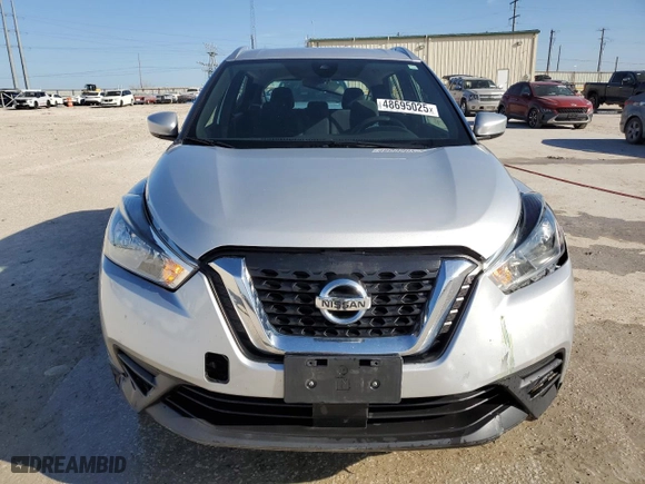 2020 Nissan Kicks SV with VIN 3N1CP5CV8LL489268, listed as a Copart auction lot 48695025 with 81,235 mi miles and Salvage Title. Bid and sale history available at carsss.com. Image 5.