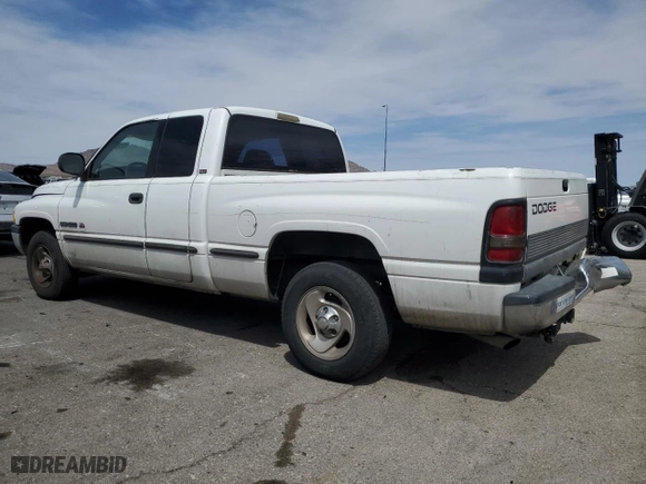1999 Dodge Ram 1500 with VIN 3B7HC13Z4XG127818, listed as a Copart auction lot 52090945 with 245,977 mi miles and Clean Title. Bid and sale history available at carsss.com. Image 2.
