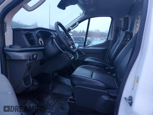 2024 Ford Transit Cargo with VIN 1FTBR1Y88RKA95648, listed as a Copart auction lot 84110294 with 3,725 mi miles and Salvage title. Bid and sale history available at DreamBid. Image 7.