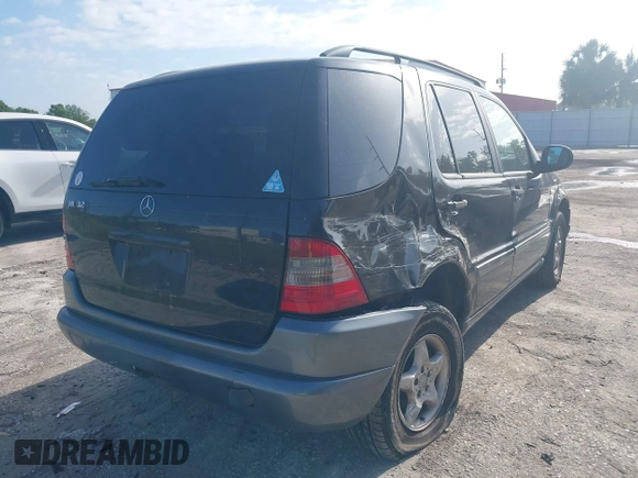 1999 Mercedes-Benz M 320/430/500 с VIN 4JGAB54E6XA143097, выставлен на аукционе IAAI как лот 42005462 с пробегом 194 260 миль миль и . История ставок и продаж доступна на DreamBid. Изображение 4.