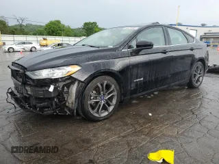 2018 Ford Fusion SE z VIN 3FA6P0LU9JR185726, wystawiony jako Copart lot #55471585 z przebiegiem 76 651 mil mil oraz Szkoda całkowita • Salvage title. Historia ofert i sprzedaży dostępna na DreamBid. Obrazek 1.