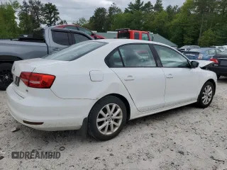 2015 Volkswagen Jetta SE z VIN 3VWD17AJ8FM212937, wystawiony jako Copart lot #56936995 z przebiegiem 99 158 mil mil oraz Czysty tytuł • Clean title. Historia ofert i sprzedaży dostępna na DreamBid. Obrazek 3.