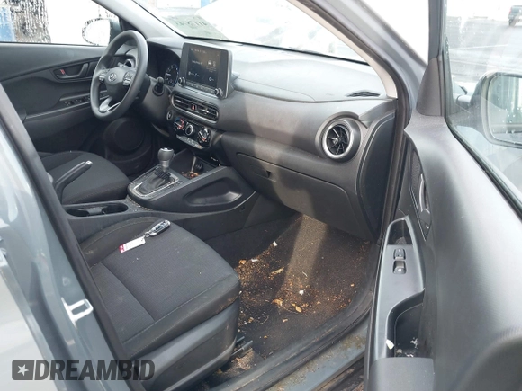 2022 Hyundai Kona SEL with VIN KM8K6CAB1NU828823, listed as a IAAI auction lot 41178743 with 43,755 mi miles and . Bid and sale history available at carsss.com. Image 5.
