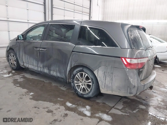 2012 Honda Odyssey EX-L with VIN 5FNRL5H66CB101151, listed as a IAAI auction lot 41504250 with 261,836 mi miles. Bid and sale history available at carsss.com. Image 3.