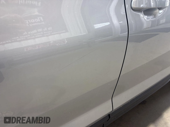 2023 Subaru Ascent Premium z VIN 4S4WMAAD2P3401303, wystawiony jako IAAI lot #42836533 z przebiegiem 30 589 mil mil oraz . Historia ofert i sprzedaży dostępna na DreamBid. Obrazek 2.