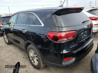 2019 Kia Sorento LX with VIN 5XYPG4A35KG582488, listed as a Copart auction lot 54122035 with 160,602 mi miles and Clean Title. Bid and sale history available at carsss.com. Image 2.