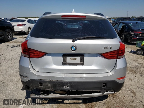 2015 BMW X1 sDrive28i with VIN WBAVM1C51FVZ94111, listed as a Copart auction lot 46981235 with 105,432 mi miles and Salvage Title. Bid and sale history available at carsss.com. Image 6.