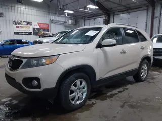 2012 Kia Sorento LX with VIN 5XYKTDA6XCG206435, listed as a IAAI auction lot 41575188 with 177,178 mi miles. Bid and sale history available at carsss.com. Image 18.