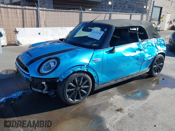 2019 MINI Convertible Cooper S with VIN WMWWG9C50K3J31011, listed as a IAAI auction lot 41332186 with 82,105 mi miles. Bid and sale history available at carsss.com. Image 18.