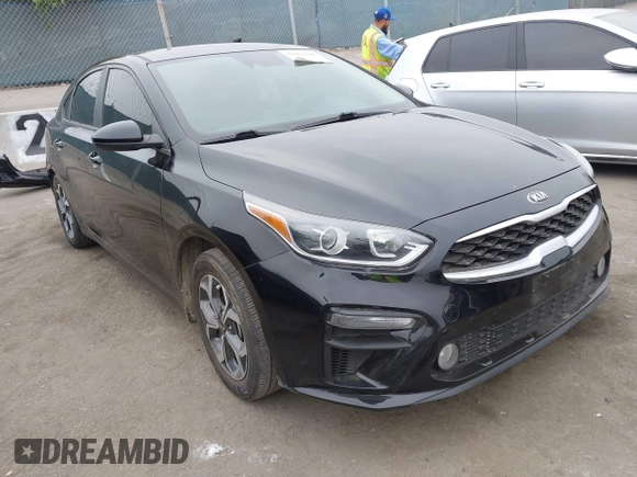 2021 Kia Forte LXS z VIN 3KPF24AD8ME284245, wystawiony jako IAAI lot #42451746 z przebiegiem 56 975 mil mil oraz . Historia ofert i sprzedaży dostępna na DreamBid. Obrazek 1.