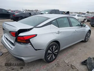 2022 Nissan Altima SV with VIN 1N4BL4DW2NN336027, listed as a IAAI auction lot 41647222 with 115,865 mi miles and . Bid and sale history available at DreamBid. Image 4.