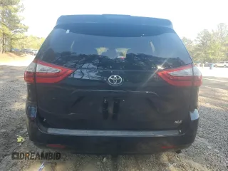 2018 Toyota Sienna XLE Auto Access Seat with VIN 5TDYZ3DC3JS933243, listed as a Copart auction lot 53480165 with 125,677 mi miles and Clean Title. Bid and sale history available at DreamBid. Image 6.
