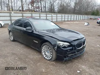 2010 BMW 7 Series 750Li with VIN WBAKB8C56ACY63956, listed as a IAAI auction lot 41276618 with 116,213 mi miles. Bid and sale history available at carsss.com. Image 1.