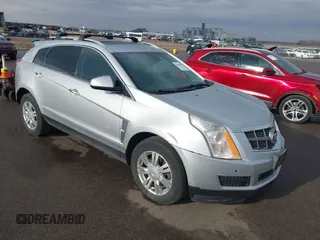 2010 Cadillac SRX Luxury Collection z VIN 3GYFNDEY3AS590961, wystawiony jako IAAI lot #42002839 z przebiegiem 168 305 mil mil oraz . Historia ofert i sprzedaży dostępna na DreamBid. Obrazek 1.