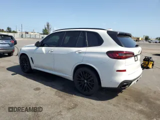 2022 BMW X5 xDrive40i z VIN 5UXCR6C05N9K44844, wystawiony jako Copart lot #52027125 z przebiegiem 50 382 mil mil oraz Nie do naprawy • Non repairable. Historia ofert i sprzedaży dostępna na DreamBid. Obrazek 2.