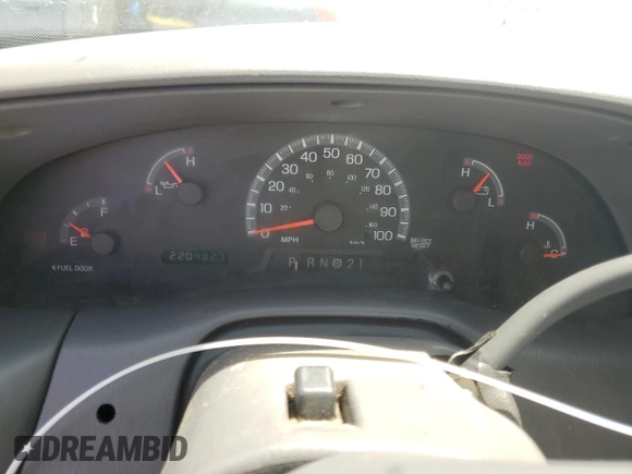 2003 Ford F-150 XL z VIN 2FTRX17253CA75533, wystawiony jako Copart lot #57361145 z przebiegiem 220 482 mil mil oraz Szkoda całkowita • Salvage title. Historia ofert i sprzedaży dostępna na DreamBid. Obrazek 9.