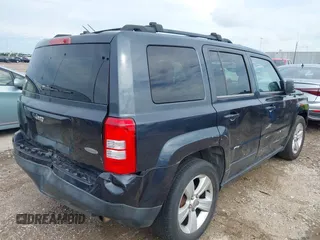 2014 Jeep Patriot Latitude with VIN 1C4NJPFA2ED564275, listed as a IAAI auction lot 42371032 with 221,965 mi miles and . Bid and sale history available at DreamBid. Image 4.