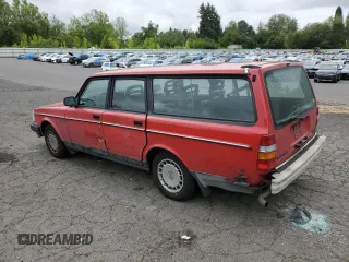 1993 Volvo 240 z VIN YV1AW8801P1942014, wystawiony jako Copart lot #69491174 z przebiegiem 145 809 mil mil oraz Szkody całkowita. Historia ofert i sprzedaży dostępna na DreamBid. Obrazek 2.