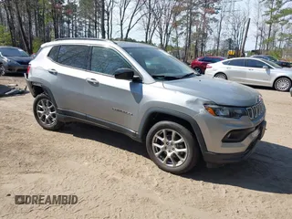 2022 Jeep Compass Latitude Lux с VIN 3C4NJDFB1NT164984, выставлен на аукционе IAAI как лот 41903469 с пробегом 67 490 миль миль и . История ставок и продаж доступна на DreamBid. Изображение 1.