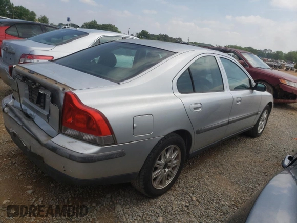 2004 Volvo S60 with VIN YV1RS61T242373543, listed as a Copart auction lot 61378164 with 121,430 mi miles and Salvage Title. Bid and sale history available at carsss.com. Image 3.