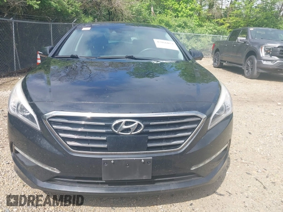 2015 Hyundai Sonata Limited with VIN 5NPE34AF4FH092443, listed as a IAAI auction lot 42166053 with 139,963 mi miles and . Bid and sale history available at carsss.com. Image 12.