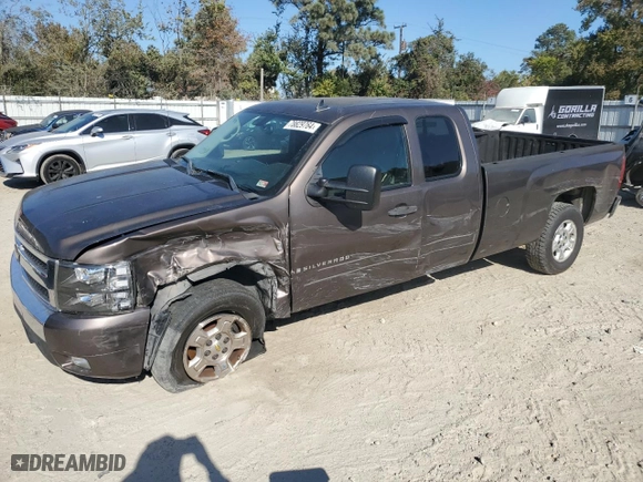 2007 Chevrolet Silverado 1500 LT w/1LT with VIN 1GCEC19J17E575140, listed as a Copart auction lot 78829764 with 221,631 mi miles and Salvage Title. Bid and sale history available at carsss.com. Image 1.
