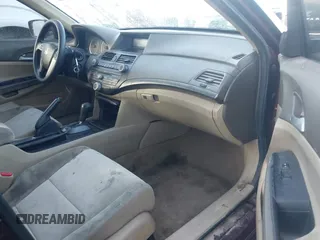 2010 Honda Accord LX z VIN 1HGCP2F34AA173894, wystawiony jako IAAI lot #40743949 z przebiegiem 123 541 mil mil oraz . Historia ofert i sprzedaży dostępna na DreamBid. Obrazek 5.
