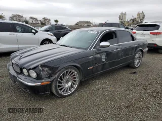 2004 Jaguar XJ VDP with VIN SAJWA74C54SG16196, listed as a Copart auction lot 45329975 with 109,265 mi miles and Salvage Title. Bid and sale history available at carsss.com. Image 1.