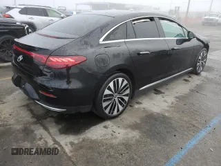 2023 Mercedes-Benz EQE 350+ z VIN W1KEG2BB8PF014575, wystawiony jako Copart lot #86171624 z przebiegiem 15 189 mil mil oraz Szkoda całkowita • Salvage title. Historia ofert i sprzedaży dostępna na DreamBid. Obrazek 3.