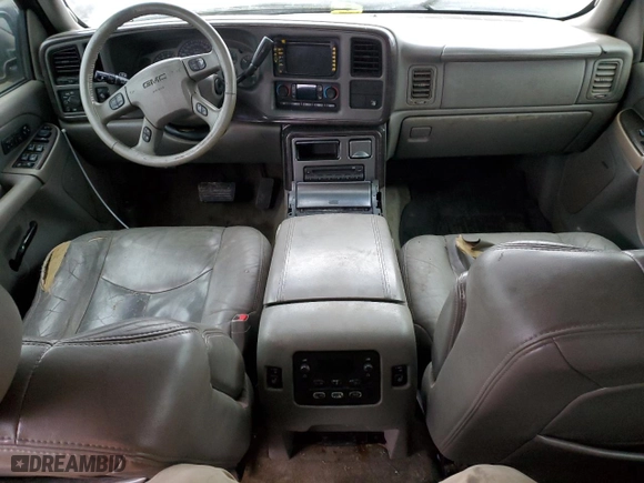 2004 GMC Yukon Denali with VIN 1GKEK63U04J139289, listed as a Copart auction lot 44793875 with 0 mi miles and Salvage Title. Bid and sale history available at carsss.com. Image 8.