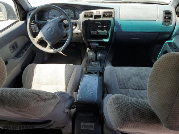 2000 Toyota 4Runner SR5 with VIN JT3GN86R3Y0158434, listed as a Copart auction lot 52432195 with 231,432 mi miles and Clean Title. Bid and sale history available at carsss.com. Image 8.