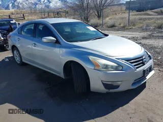 2015 Nissan Altima SV with VIN 1N4AL3AP2FC232525, listed as a IAAI auction lot 41658249 with 191,959 mi miles and . Bid and sale history available at carsss.com. Image 1.