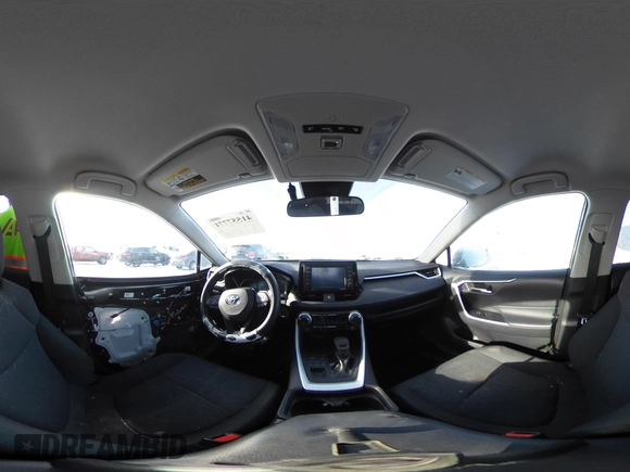 2021 Toyota RAV4 XLE with VIN 2T3P1RFV0MC244186, listed as a IAAI auction lot 41557771 with 33,205 mi miles and . Bid and sale history available at DreamBid. Image 19.