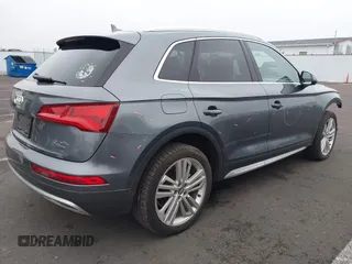 2018 Audi Q5 Premium Plus with VIN WA1BNAFY7J2106037, listed as a IAAI auction lot 41282887 with 81,170 mi miles. Bid and sale history available at carsss.com. Image 4.