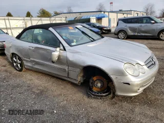 2005 Mercedes-Benz CLK 3.2L with VIN WDBTK65J35F121250, listed as a Copart auction lot 87379094 with 109,162 mi miles and Salvage Title. Bid and sale history available at carsss.com. Image 4.