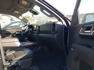 2024 Chevrolet Silverado 1500 LT Trail Boss with VIN 3GCUDFED0RG306113, listed as a IAAI auction lot 41653958 with 9,664 mi miles. Bid and sale history available at carsss.com. Image 5.