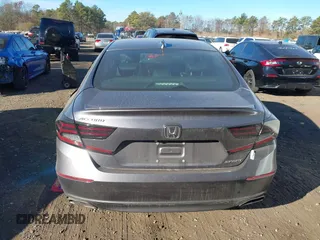 2018 Honda Accord Sedan Sport 1.5T with VIN 1HGCV1F3XJA249635, listed as a IAAI auction lot 40832285 with 89,762 mi miles. Bid and sale history available at carsss.com. Image 16.