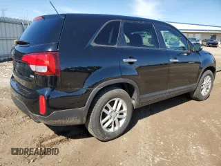 2015 Kia Sorento LX with VIN 5XYKT3A66FG625266, listed as a Copart auction lot 49502115 with 117,942 mi miles and Clean Title. Bid and sale history available at DreamBid. Image 3.