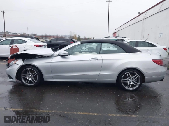2016 Mercedes-Benz E 400 with VIN WDDKK6FF3GF313039, listed as a IAAI auction lot 40907228 with 31,540 mi miles and . Bid and sale history available at carsss.com. Image 14.