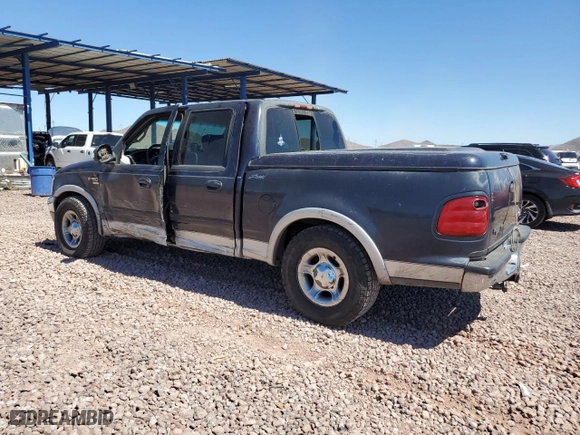 2001 Ford F-150 SuperCrew XLT with VIN 1FTRW07L21KA85578, listed as a Copart auction lot 50325425 with 218,604 mi miles and Salvage Title. Bid and sale history available at carsss.com. Image 2.