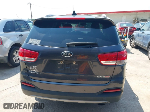 2017 Kia Sorento EX with VIN 5XYPH4A14HG190770, listed as a IAAI auction lot 42501305 with 156,570 mi miles and . Bid and sale history available at DreamBid. Image 16.