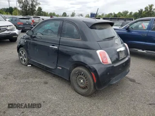 2015 FIAT 500e with VIN 3C3CFFGE6FT615443, listed as a Copart auction lot 71840424 with 0 mi miles and Clean Title. Bid and sale history available at carsss.com. Image 2.